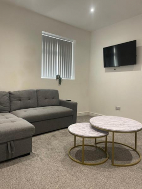 Ground Floor - Balmoral Stays - Apartment 2 - Sleeps 6 Free WiFi